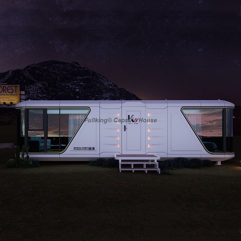 Compact And Eco-Friendly Capsule Mobile House