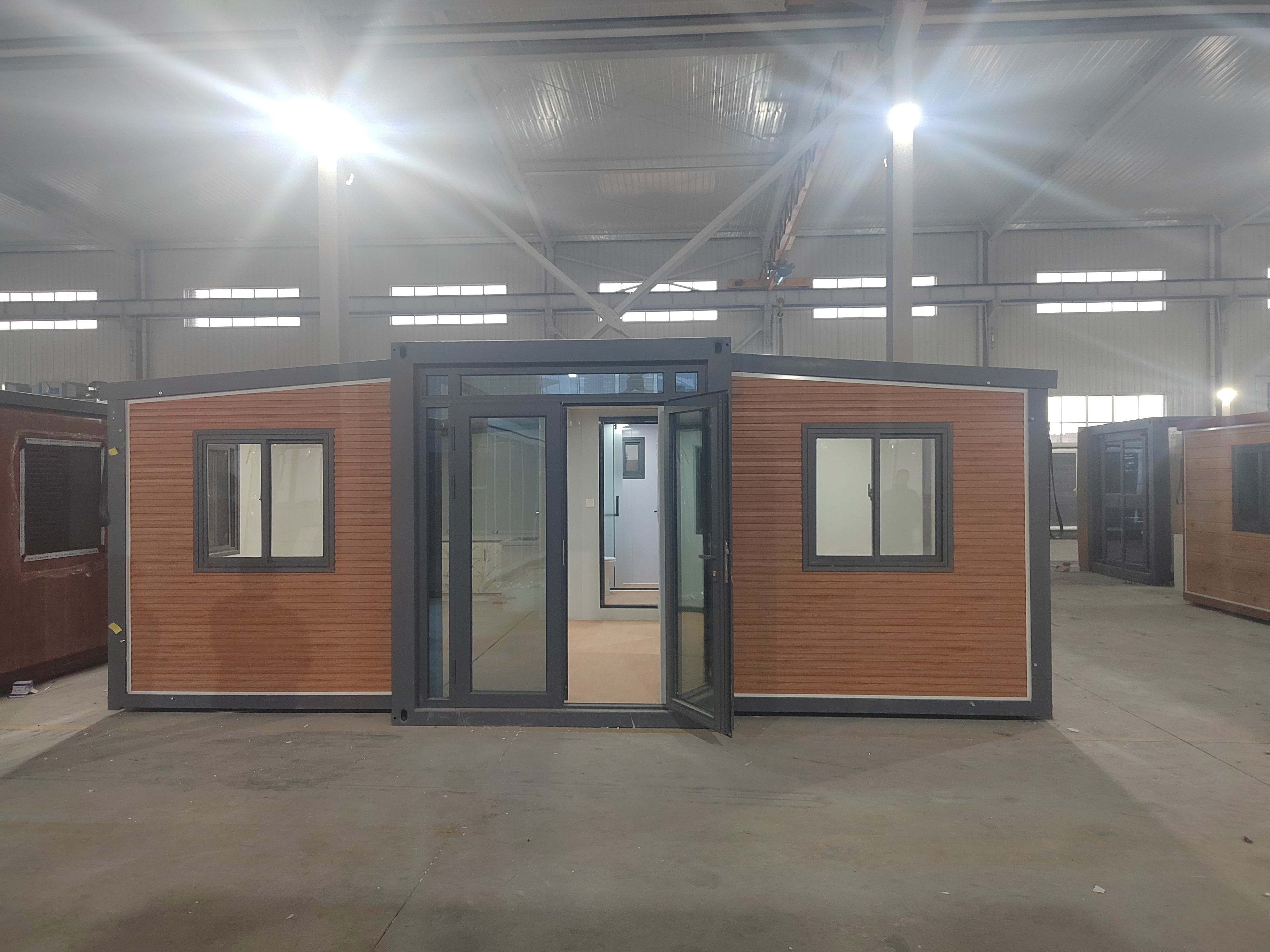 Expandable container house3