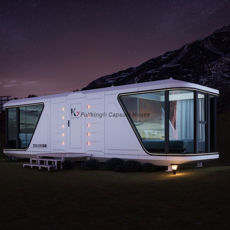 Compact And Eco-Friendly Capsule Mobile House