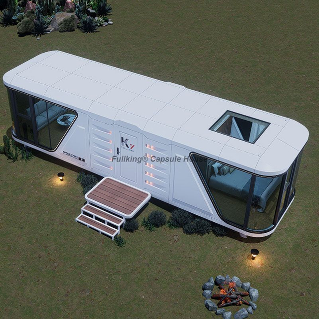 Compact And Eco-Friendly Capsule Mobile House